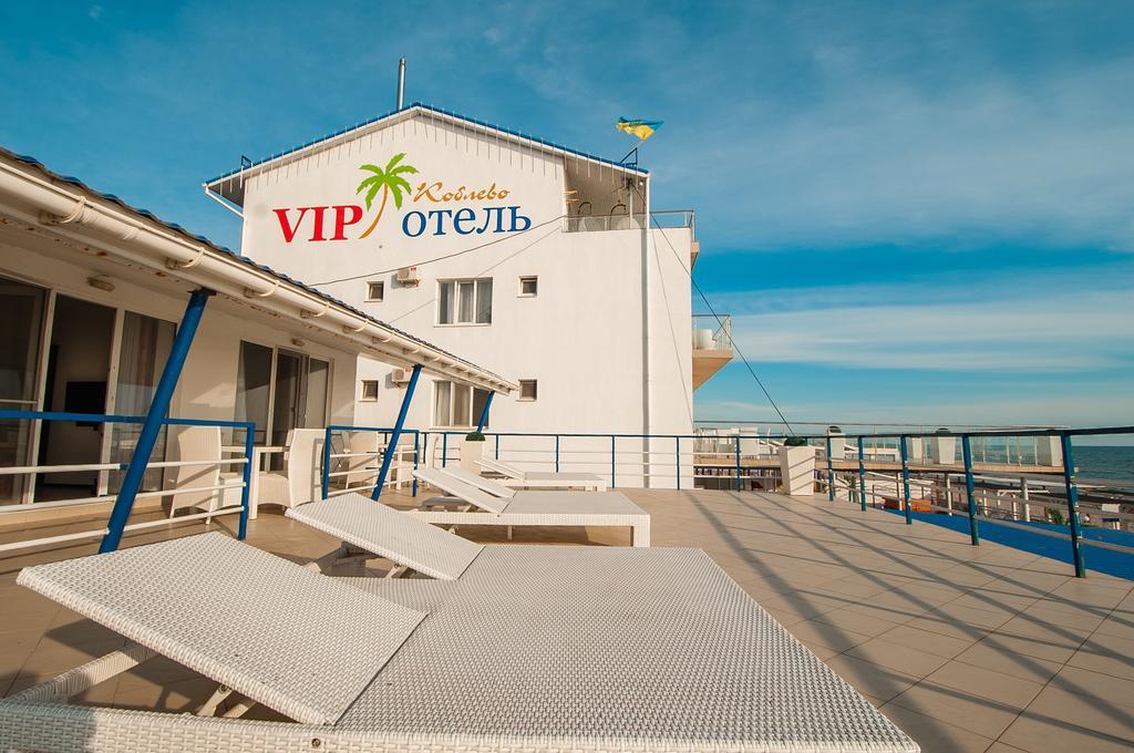 Vip Hotel Kobleve Kültér fotó